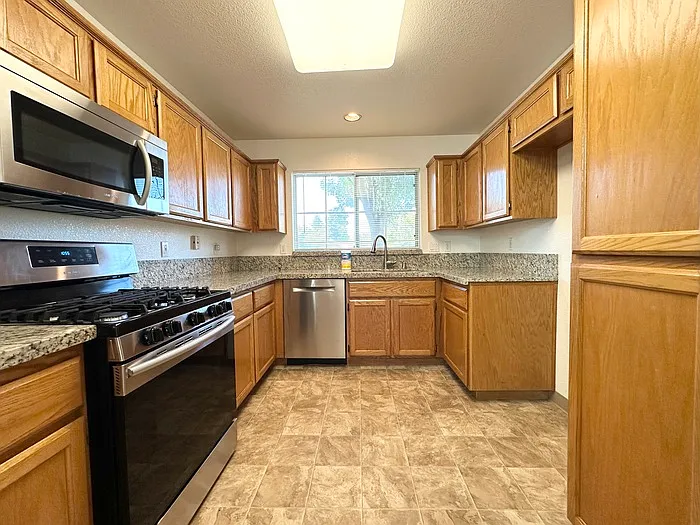 3917 Riviera Ln — Photo 15