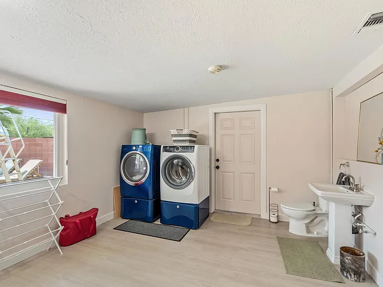 2234 N 74th Way — Photo 22