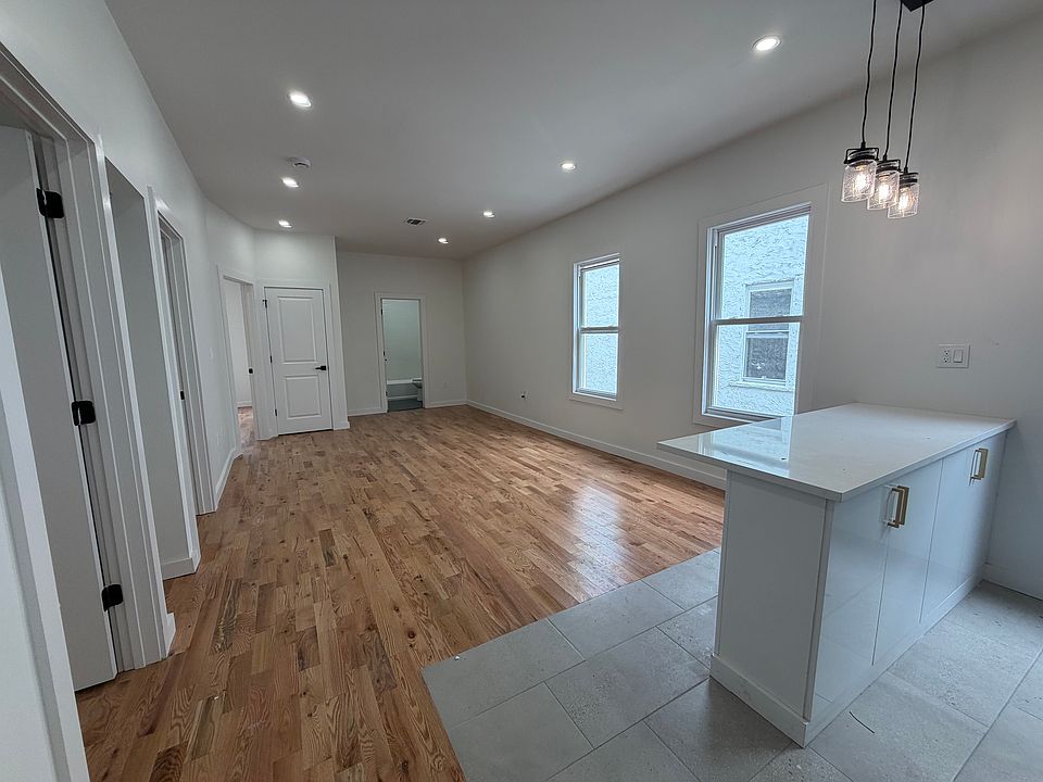 1st image of 181 Woodside Ave #3F