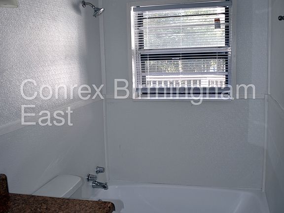 5th image of 1544 Highland Dr