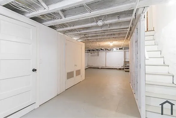 5745 Hunter St — Photo 33