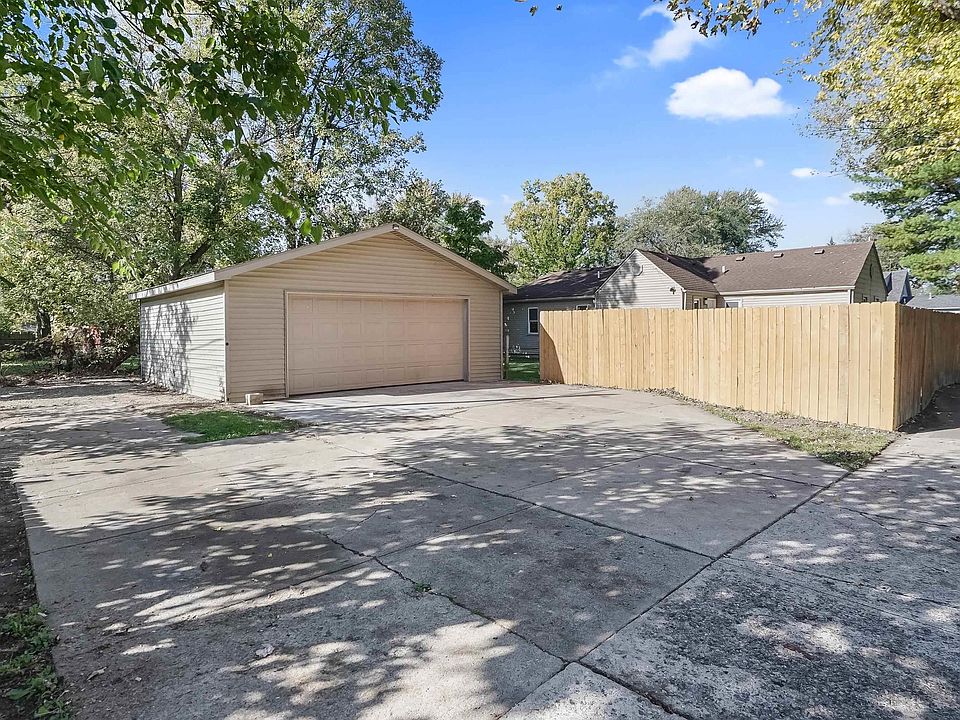 28405 Beechnut St, photo 25