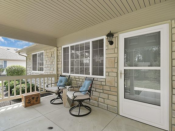 3rd image of 144 Pioneer Cir