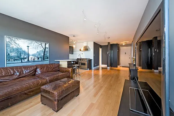 Sold by SBNY RE | media 20