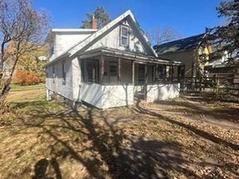 1701 Maple St — Photo 7