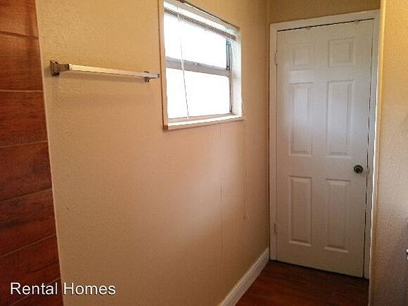 2nd image of 210 Colony Dr