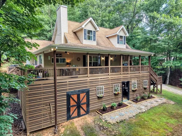 152 Lonesome Pine Trl, Blairsville, GA 30512