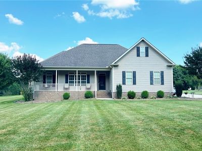 177 Winsome Laurel Ln, Reidsville, NC, 27320