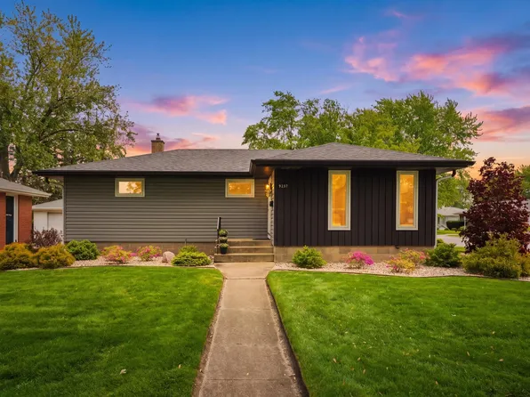 9247 Cottage Grove Ave, Highland, IN 46322