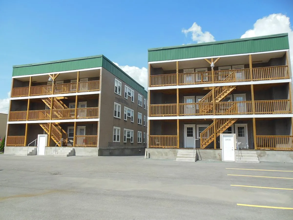 207 Main Street — Photo 2