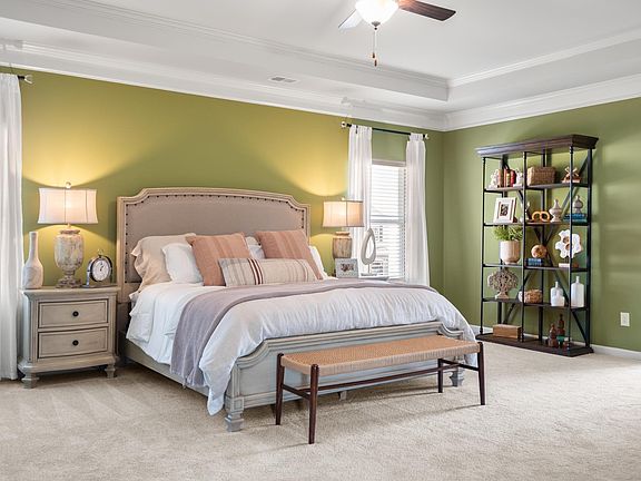 5th image of 206 Antiquity Cir