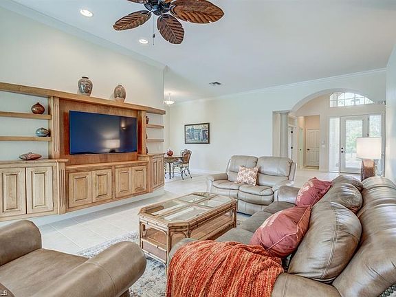 3rd image of 24729 Goldcrest Dr