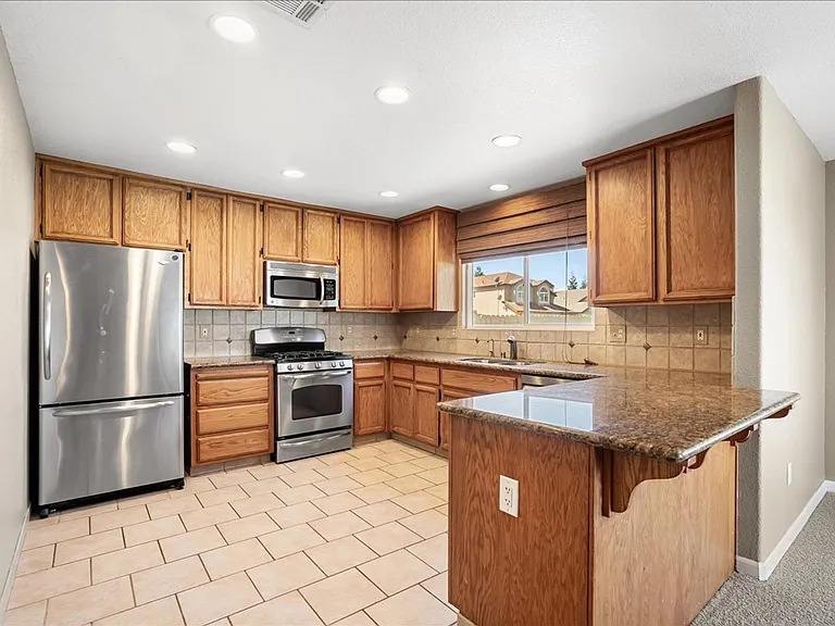 1002 Bay Terrace Dr — Photo 11