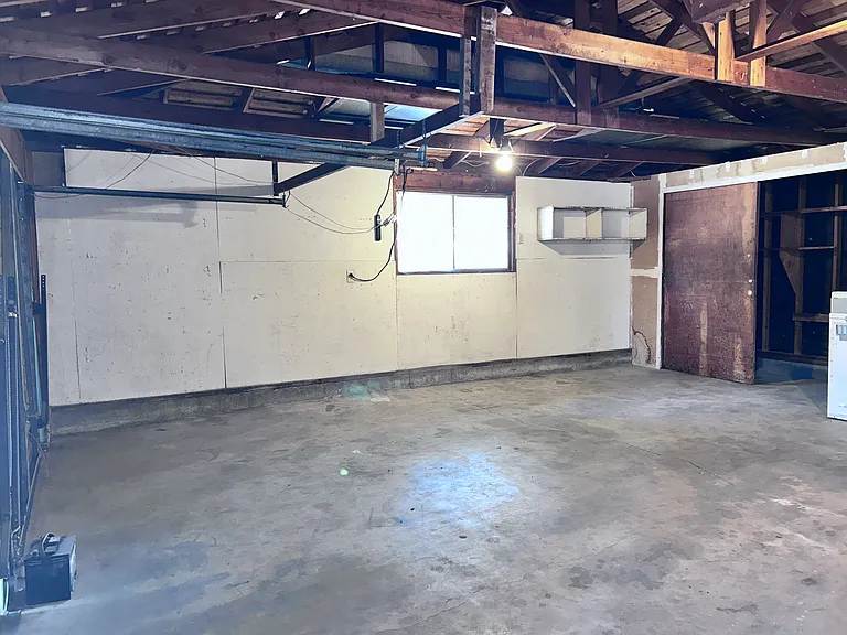 968 Cyndi Cir #B — Photo 15