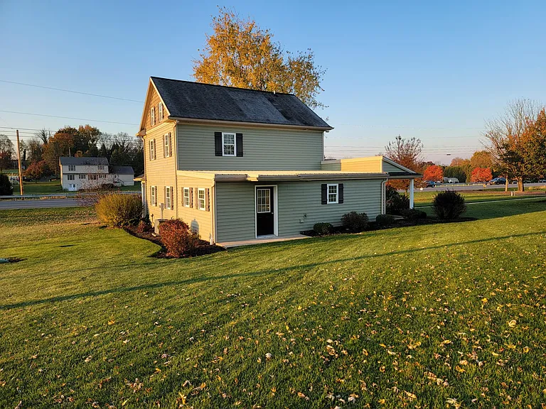 3945 Conrad Weiser Pkwy — Photo 26