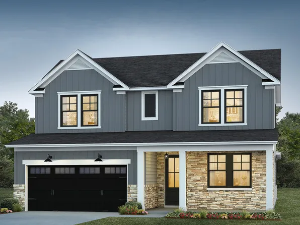 225 Creek Pointe Dr, Moncks Corner, SC 29461