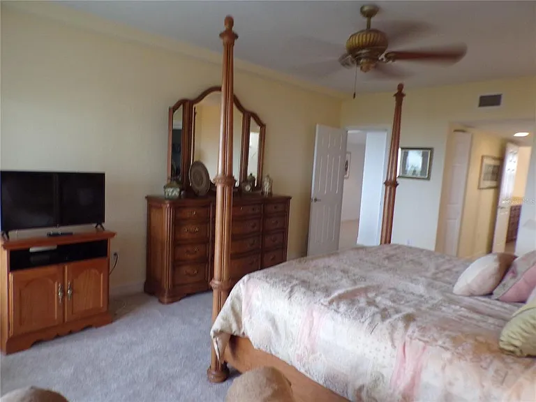 101 N Marion Ct #114 — Photo 38