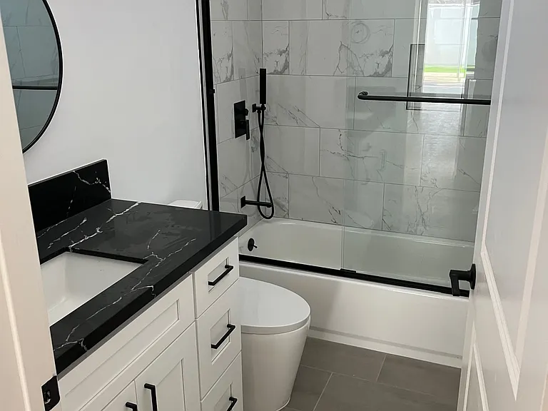 6427 Rhodes Ave — Photo 12