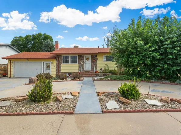 2122 Lynwood Ln, Pueblo, CO 81005