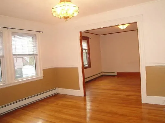 15 Banks St #1 — Photo 3