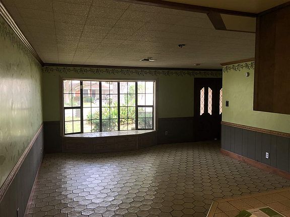 4th image of 3024 Frances Dr