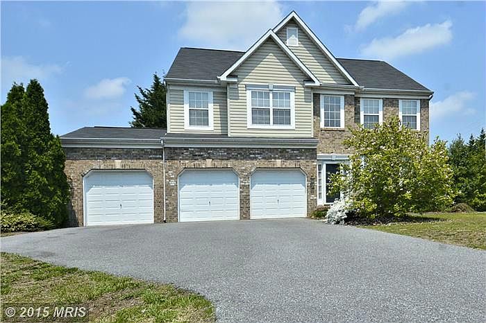 1st image of 652 Stags Leap Ct