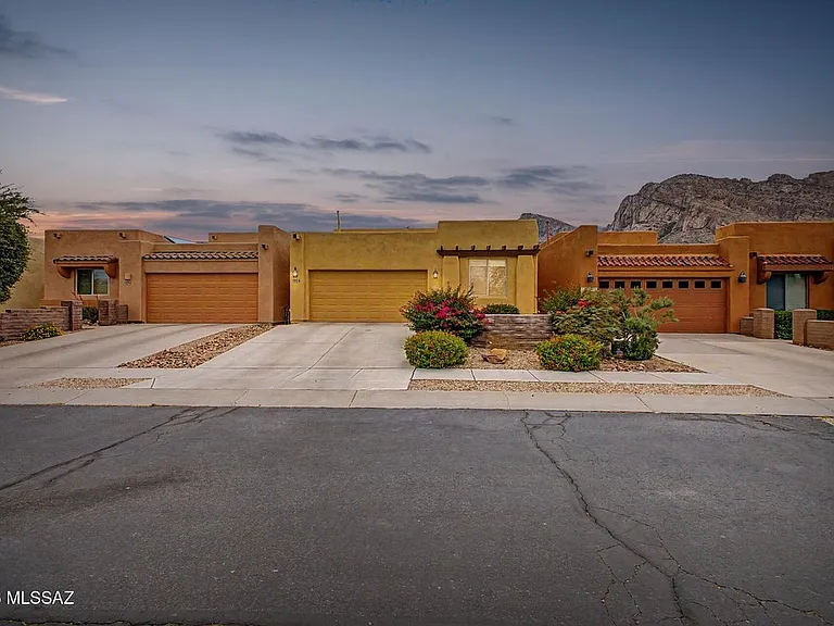 9854 N Wide Sky Dr — Photo 1