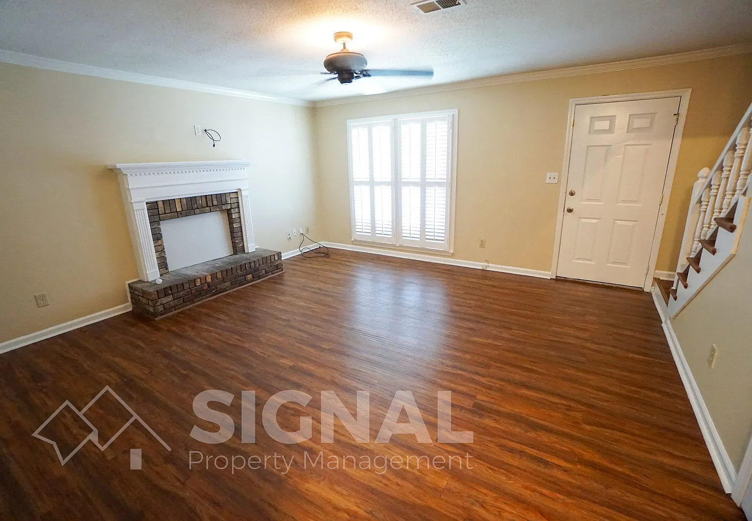 3 bed, 2.5 bath, 1232 sqft, $1,350 — Photo 3