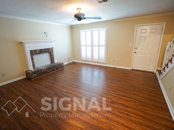 3rd image of 352 Jamestown Manor Dr