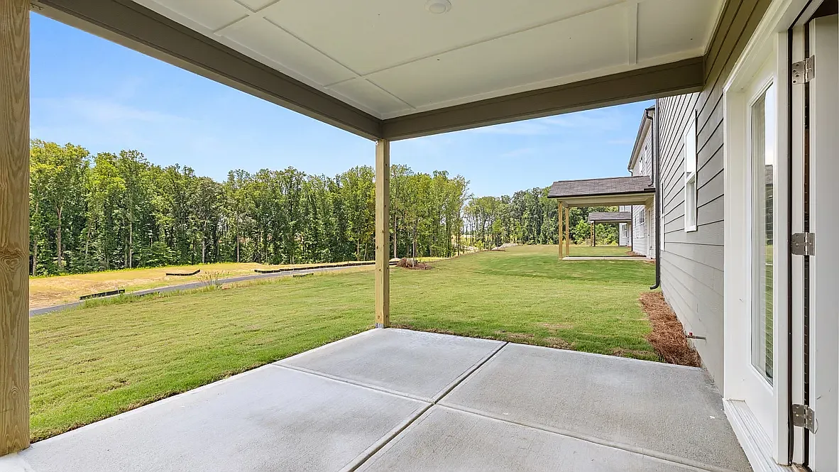 5 bed, 4.5 bath, 3400 sqft, $3,195 — Photo 4
