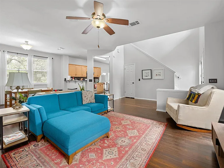 6630 Hillside Terrace Dr — Photo 5