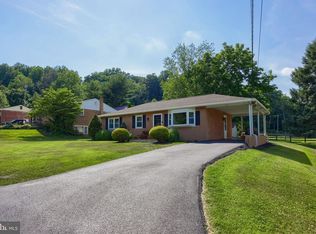 1384 Villa Rd, Lancaster, PA 17601