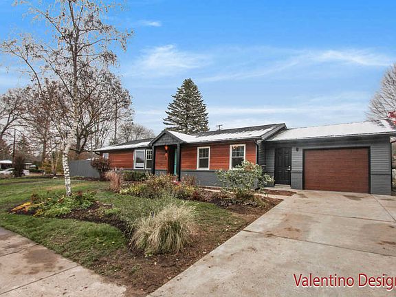 2nd image of 300 Arlington Dr SE