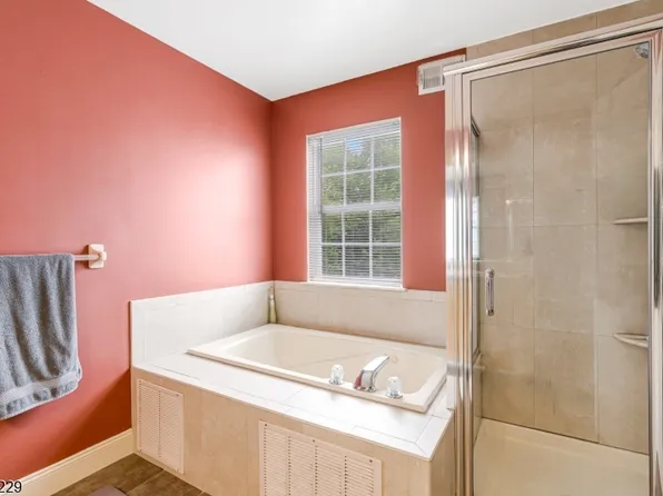 19 Heinrick Way, Bridgewater Twp., NJ 08807