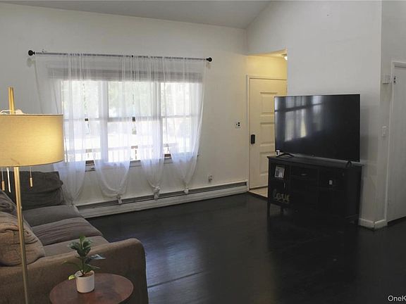 3rd image of 250 Cypress Drive