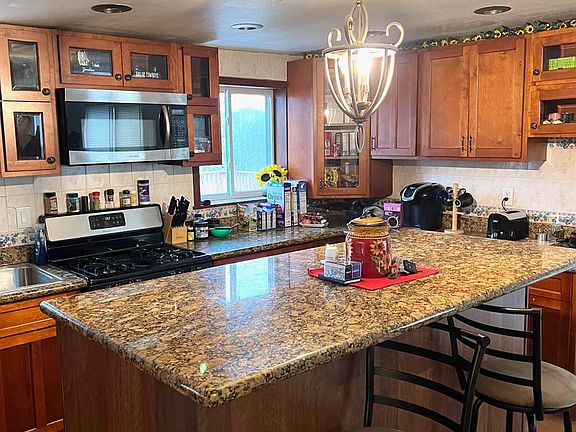5th image of 1319 County Road 35