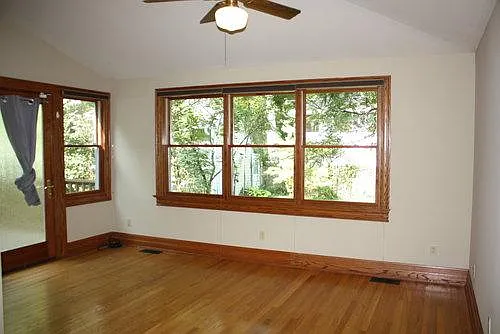 801 N Lincoln St — Photo 5