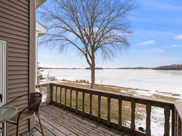 737 E Lakeview Rd Unit 10, Hustisford, WI 53034
