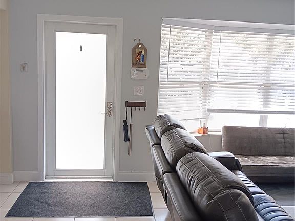 3rd image of 5115 Johnson Street
