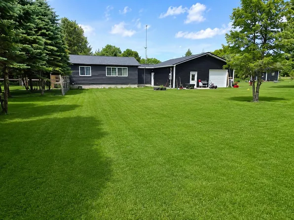 1366 NW Grow Rd, Stanton, MI 48888