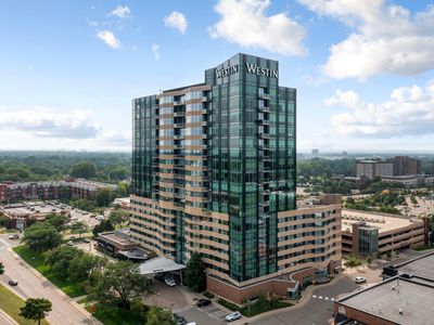 3209 Galleria UNIT 1008, Edina, MN, 55435