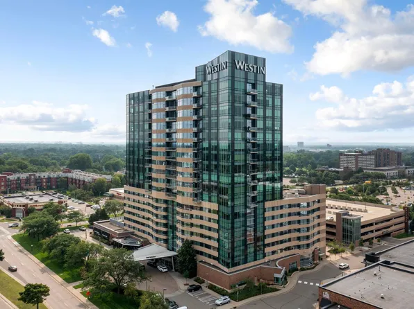 3209 Galleria Unit 1008, Edina, MN 55435