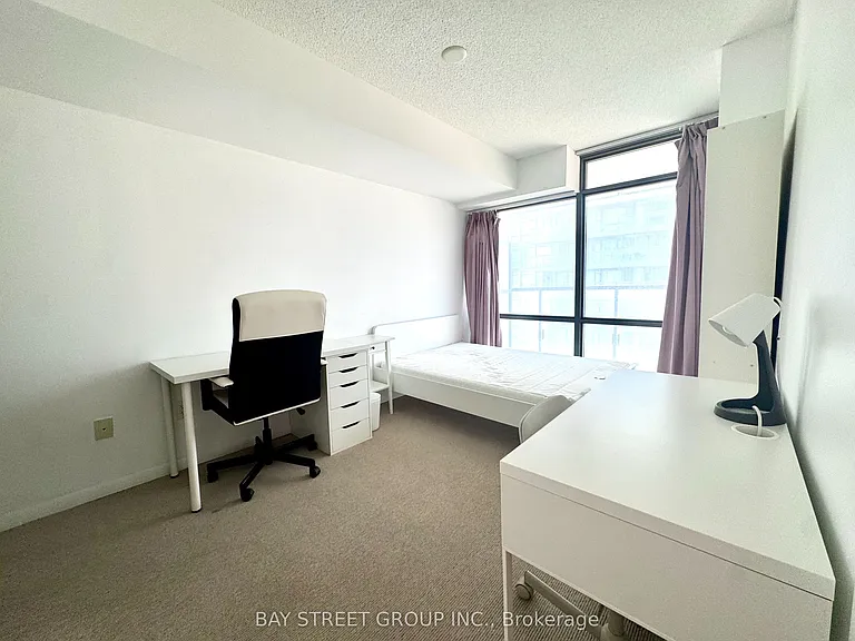 38 Grenville St #1309 — Photo 9