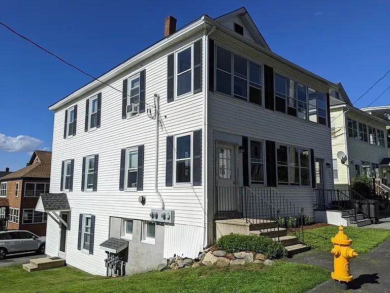 143 Baker St #2 — Photo 4