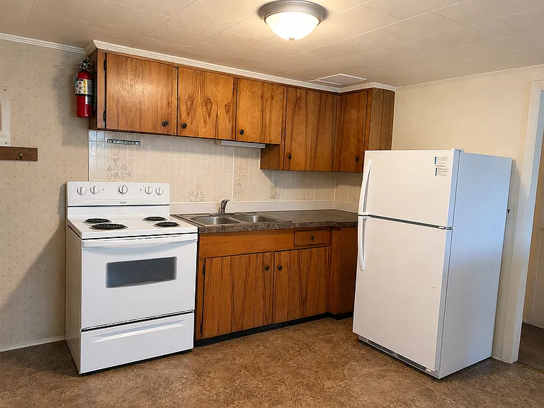 420-430 E. High St. — Photo 3