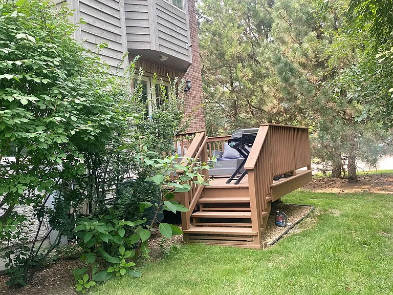 1501 Stonegate Mnr — Photo 4