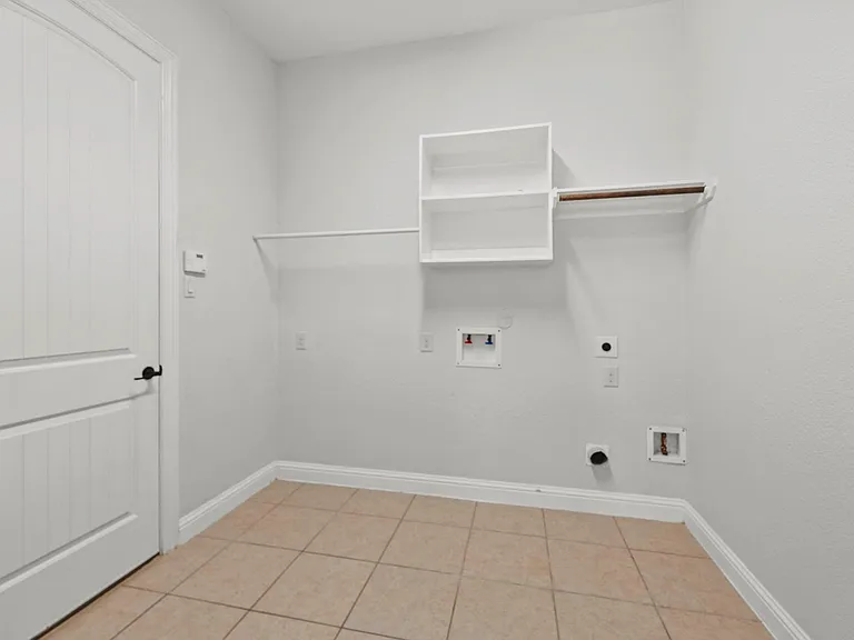26111 Tintagel Ln — Photo 36
