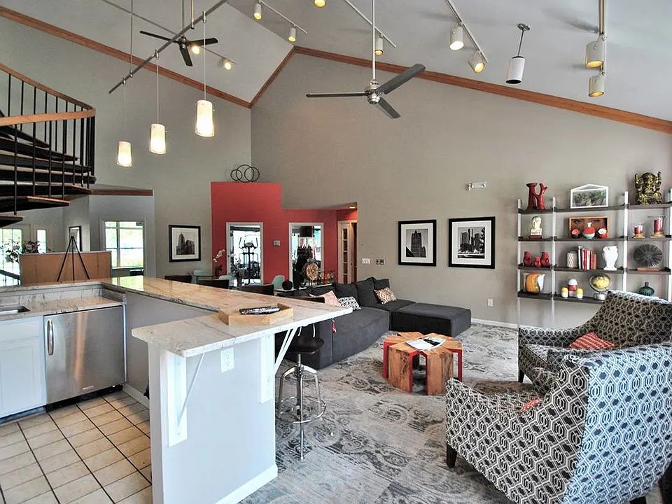 1st image of 27525 Franklin Rd #1-101