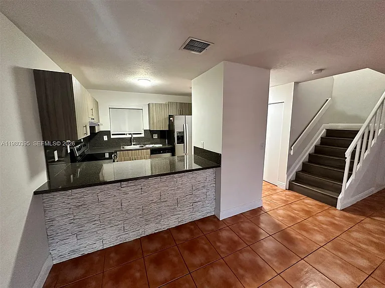6235 Kendale Lakes Cir #237 — Photo 5