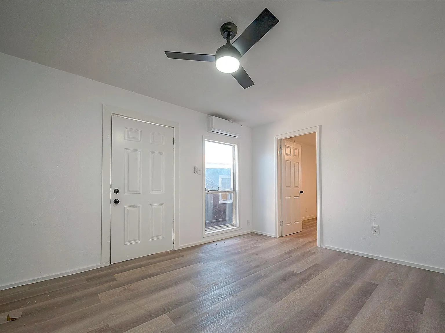 1 bed, 1.0 bath, 750 sqft, $995 — Photo 4